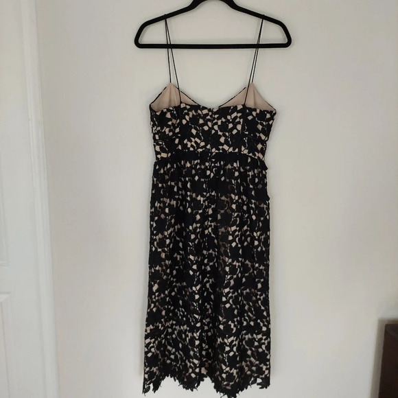 Club Monaco Lace Dress Size 6 (small, medium) - Picture 5 of 12